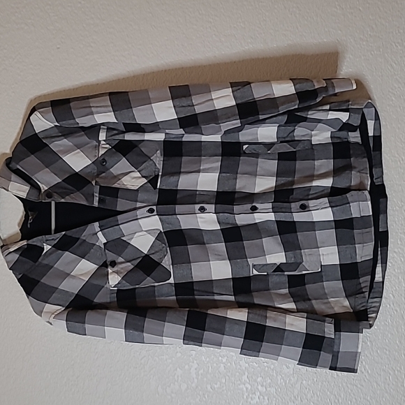 Eddie Bauer Jackets & Blazers - 𝅺EDDIE Bauer Black,White and Gray Plaid Button Up Hooded Flannel Jacket Large
